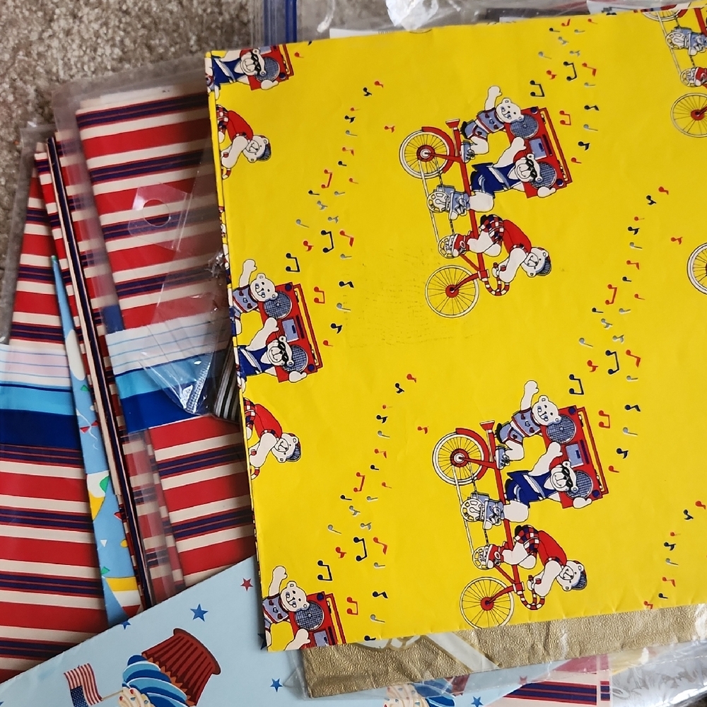 Vintage Wrapping Paper - 30 Packs